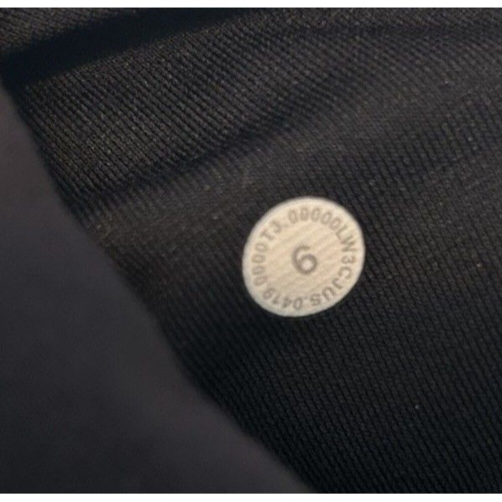 Lululemon Outrun the Elements 1/2 Zip Rulu Pullover Black Size 6 W3CJUS - Picture 9 of 9